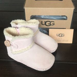 Baby girls UGG shearling boots, size 4/5